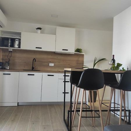 Loreta Primošten Extérieur photo